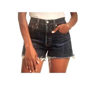 Levi’s 501 NWT Shorts Red Tab 5-Button Dark Wash Fray Hem 6” Inseam